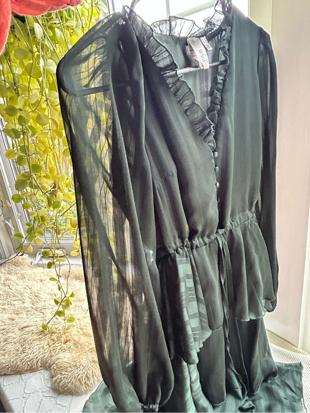 Ruffle V-Neck Tiered Long-Sleeve Dress - Dark Green